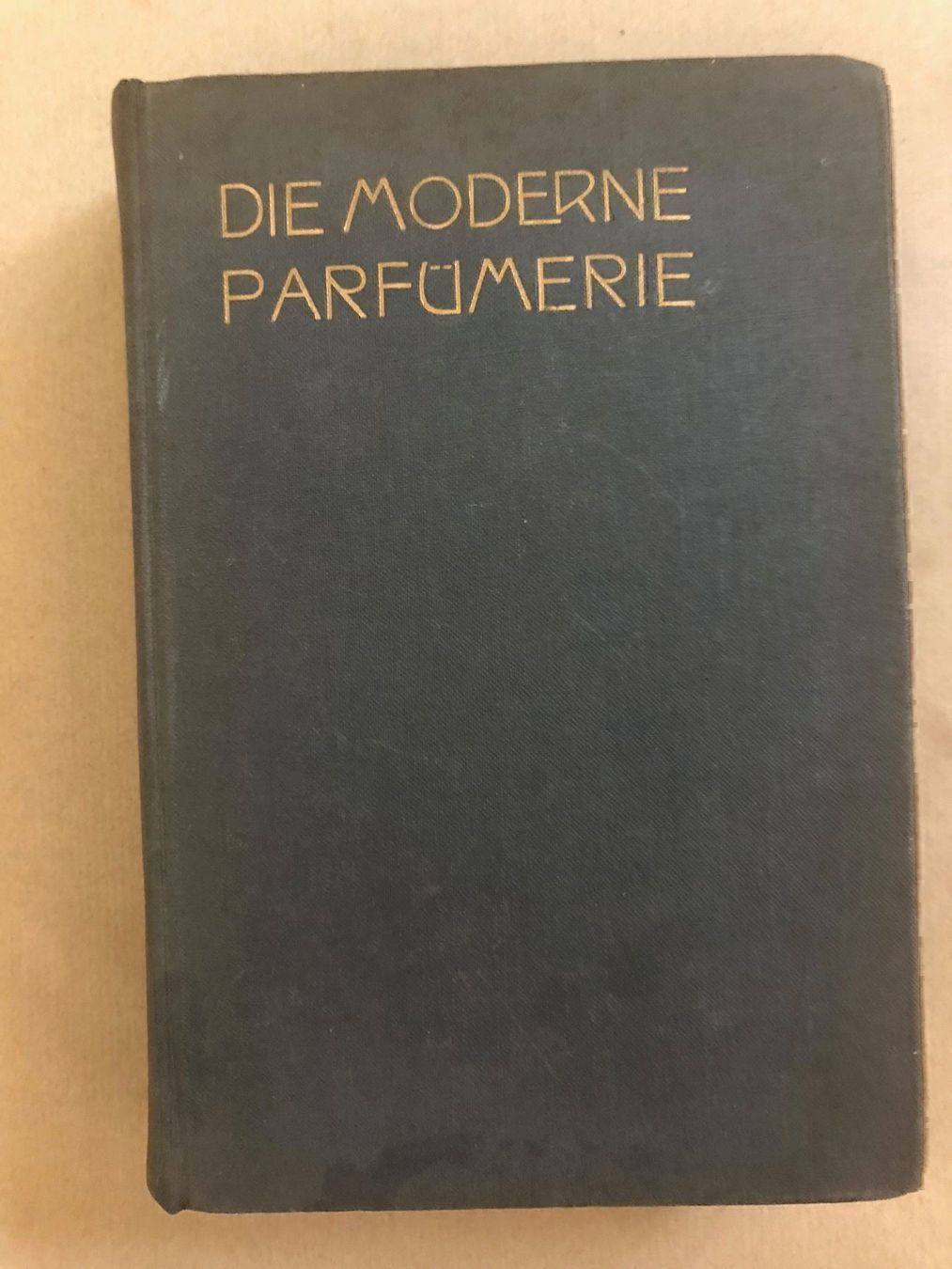 Libri: H. Mann: Die moderne Parfümerie. – Usato da Zürich venduto da allp