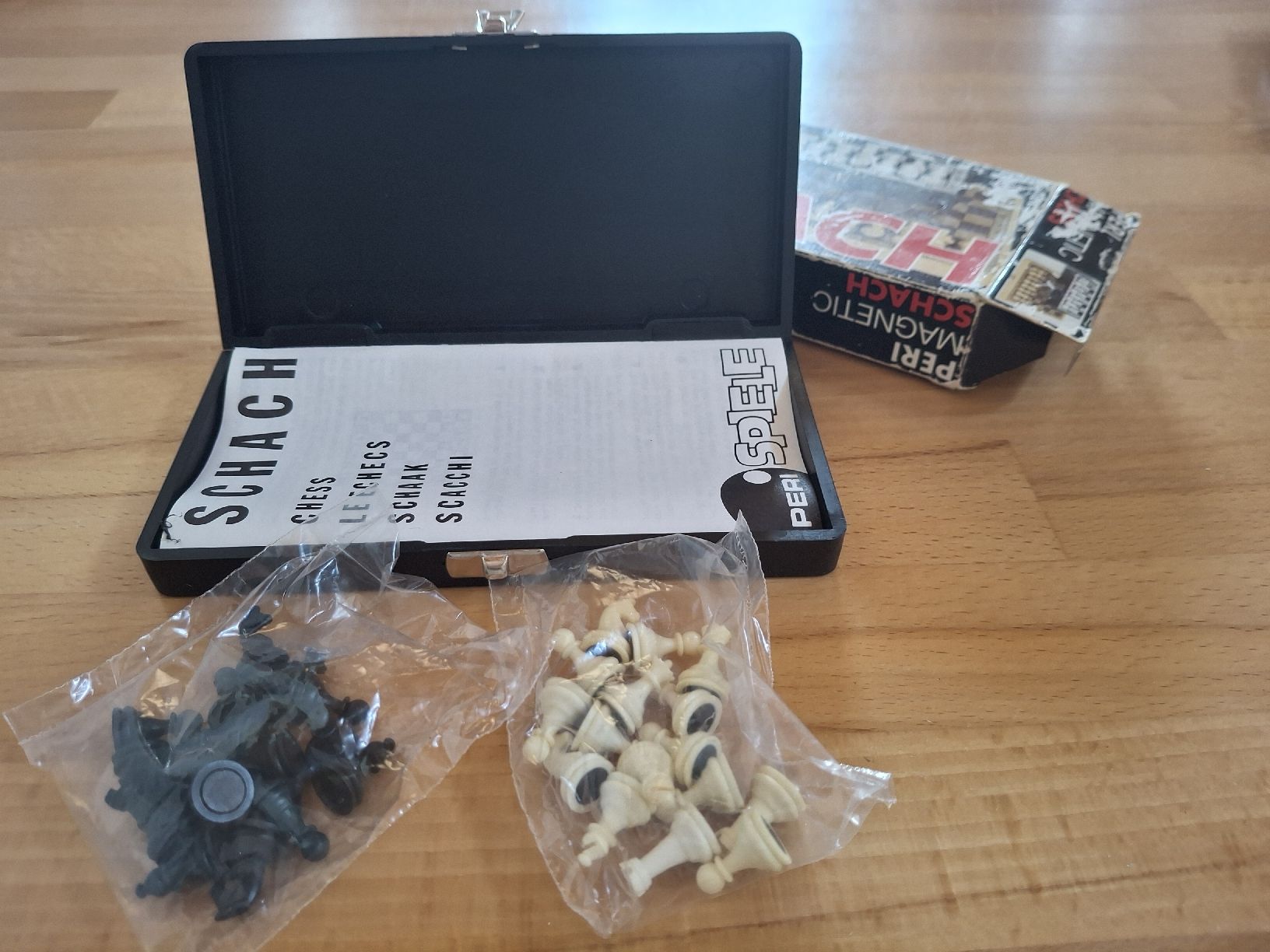 Giochi: Magnetic Schach - Reiseset – Nuovo (secondo la descrizione) da Zürich venduto da wildflower26 3