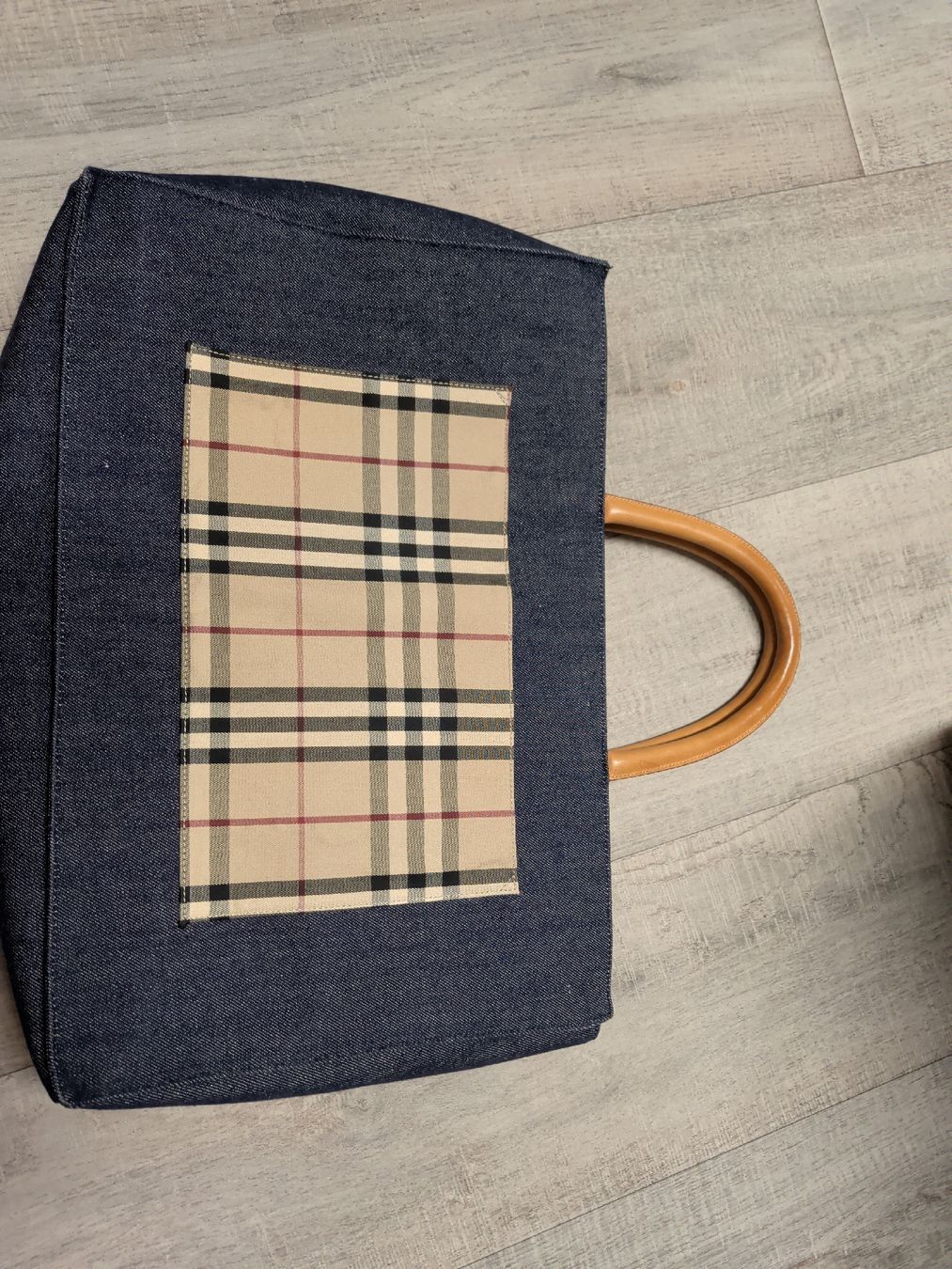Burberry Borse: Burberry original Shopper oder Laptop Tasche – Nuovo (secondo la descrizione) da Solothurn venduto da Fleur73