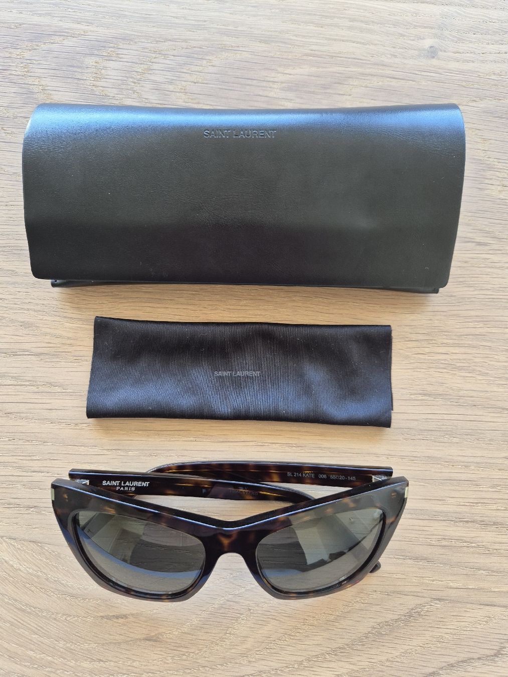 Saint Laurent Occhiali & Lenti: Saint Laurent Kate Sunglasses – Usato da Zürich venduto da lar_b5f9