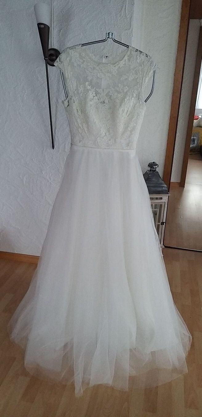 Vestiti: Hochzeitskleid Gr. 36 – Usato da Gommiswald venduto da Cyndi5 1