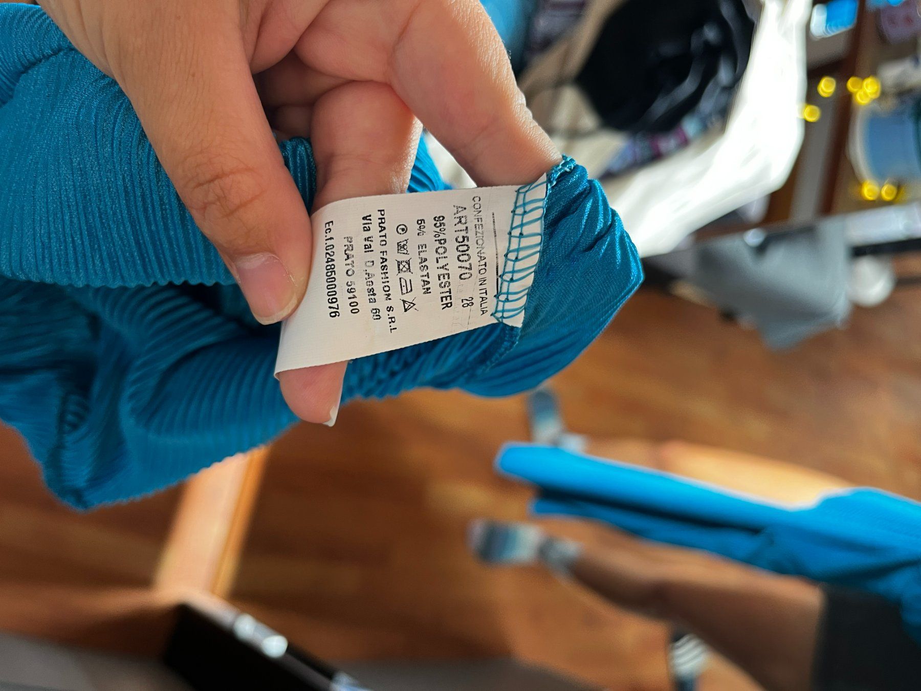 Pantaloni: Türkise Plissee-Schlupfhose – Usato da Seuzach venduto da anina.k 2