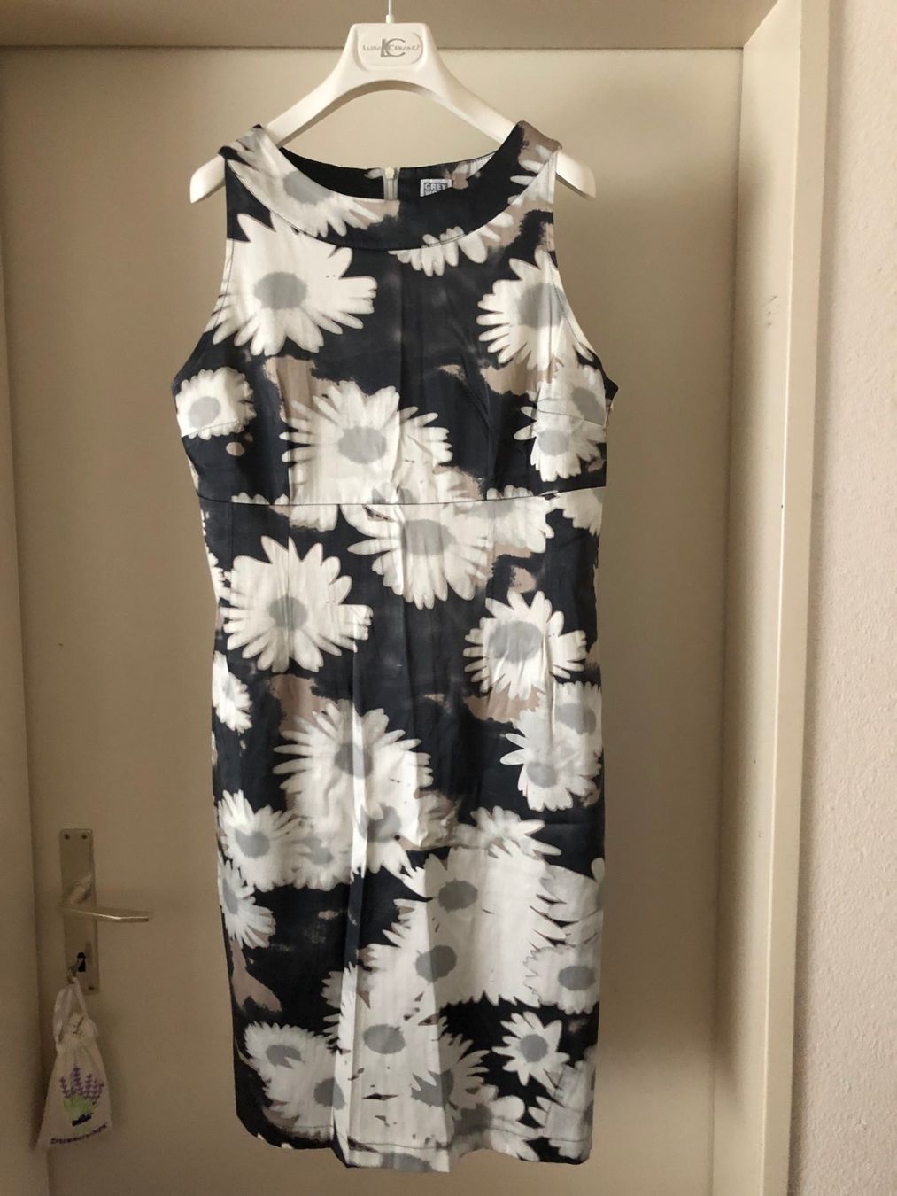 Vestiti: Sommerkleid von Grey Wolf Gr. XL NEU – Nuovo (secondo la descrizione) da Zürich venduto da galble