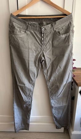 graue edc Fashion Fit Hose in Grösse 38