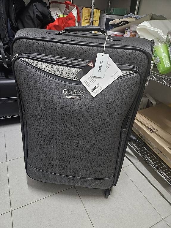 Reisekoffer: Valigia Guess – Neu und originalverpackt aus Sagno von jan_f2vp 1