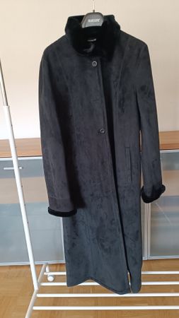 Eleganter Wintermantel von Madeleine, Grösse 42, neuwertig!
