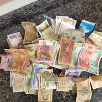 Grosse Sammlung an Banknoten aus aller Welt gemischt