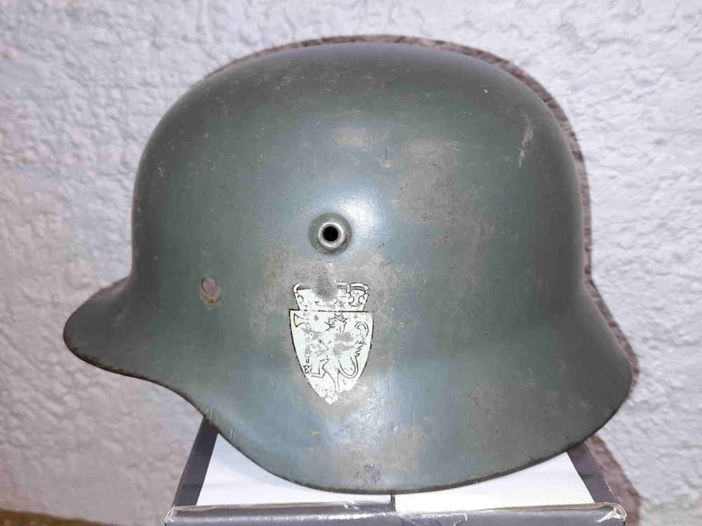 Deutscher Stahlhelm Original Zweiter Weltkrieg Abzeichen | Kaufen Auf ...