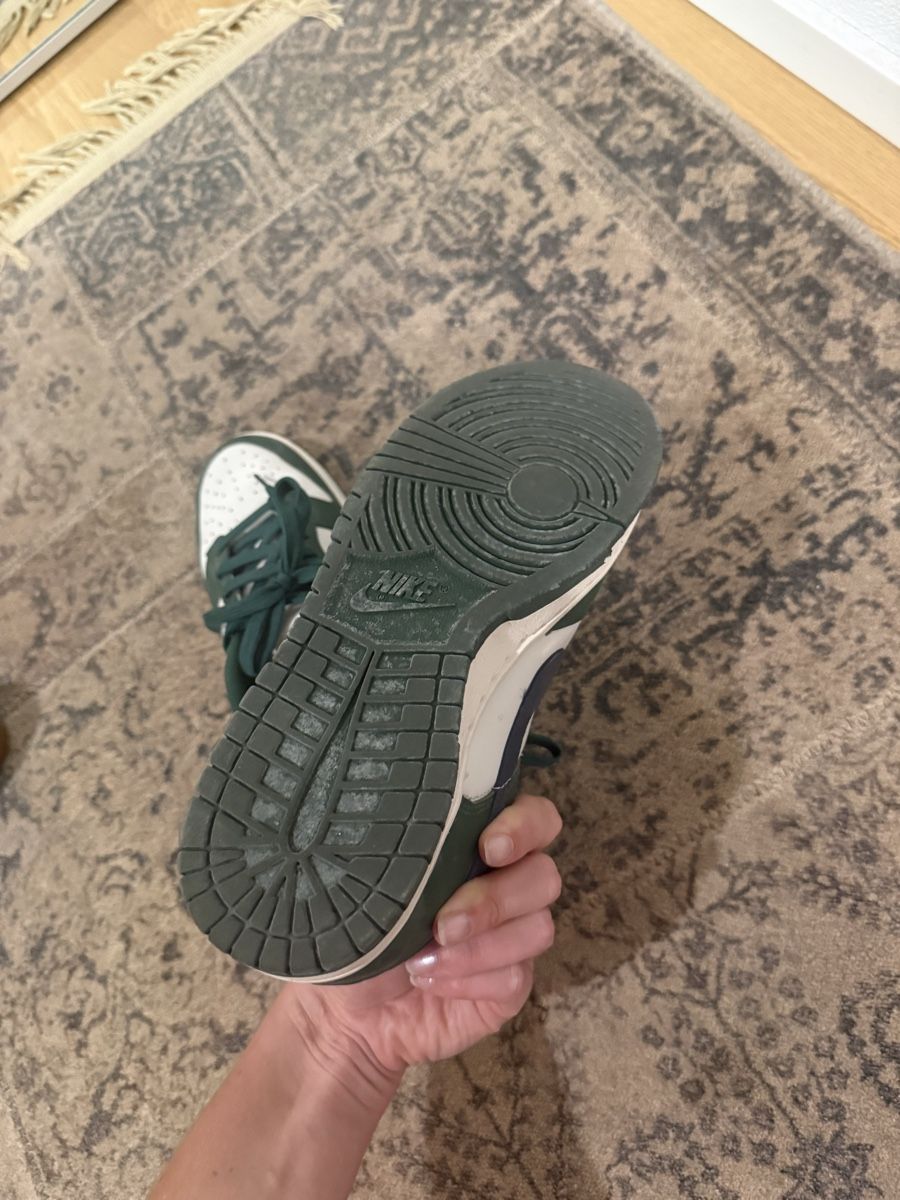 Nike Scarpe da donna: Nike Dunk Low‘s – Nuovo (secondo la descrizione) da Luzern venduto da Itsclaire 5