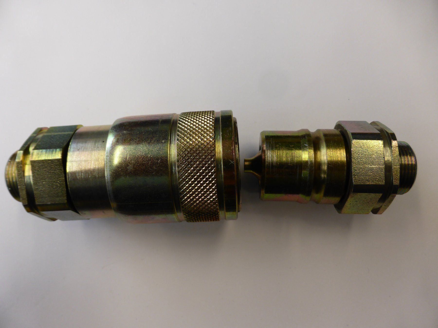 Tutte le macchine: Hydraulik Kupplung – Usato da Buttisholz venduto da Tortuga07