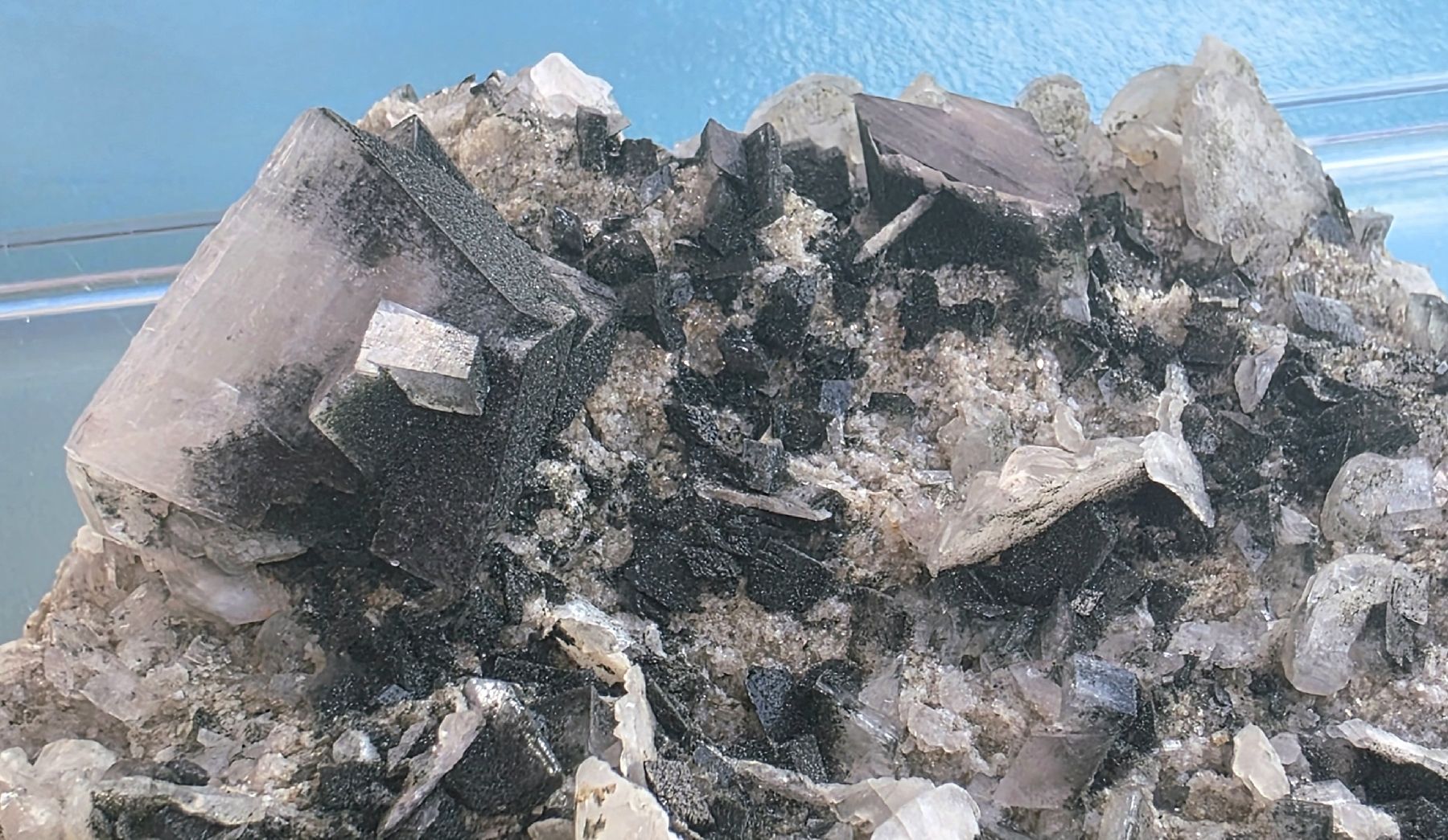 Mineralien & Heilsteine: Mineralien: Calcit mit Adular. Chummibort Binntal – Gebraucht aus Glis von nbu_65ys 2