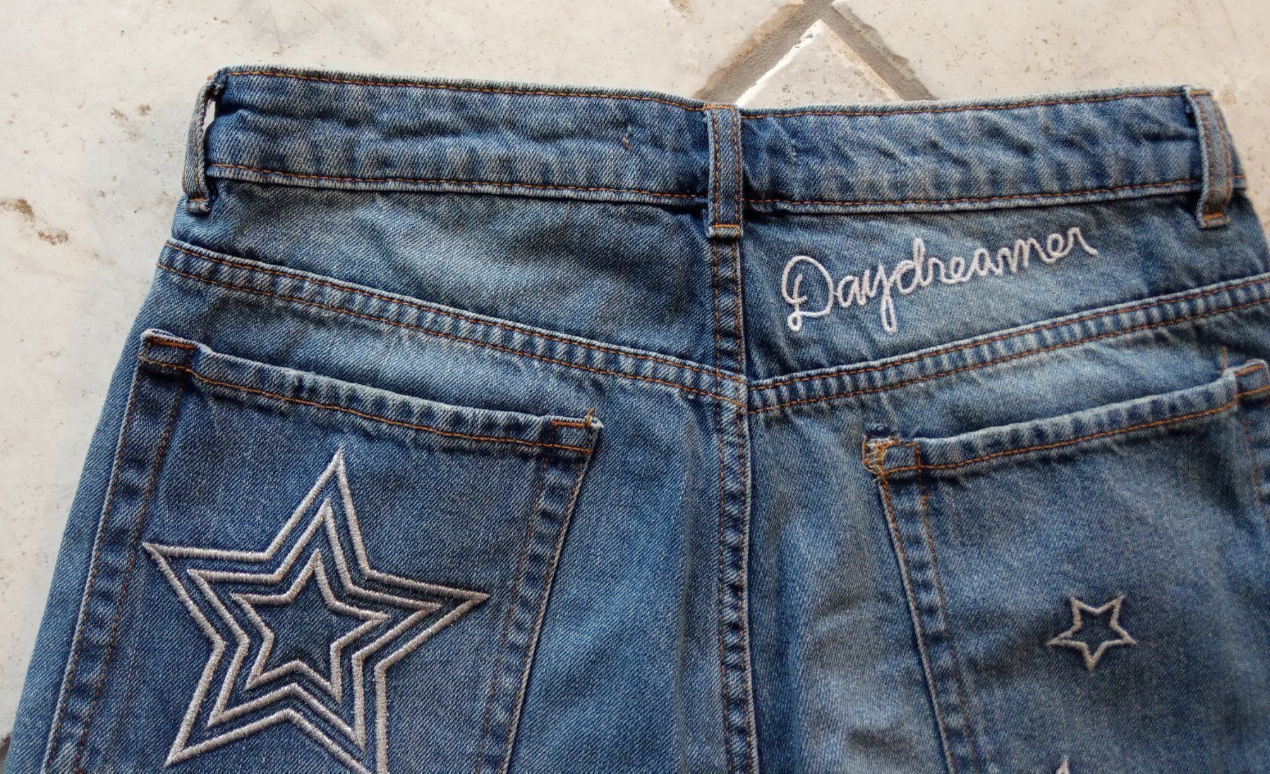 Jeans: Kurze Damenjeans COACHELLA – Usato da Chur venduto da Rodanisa 4
