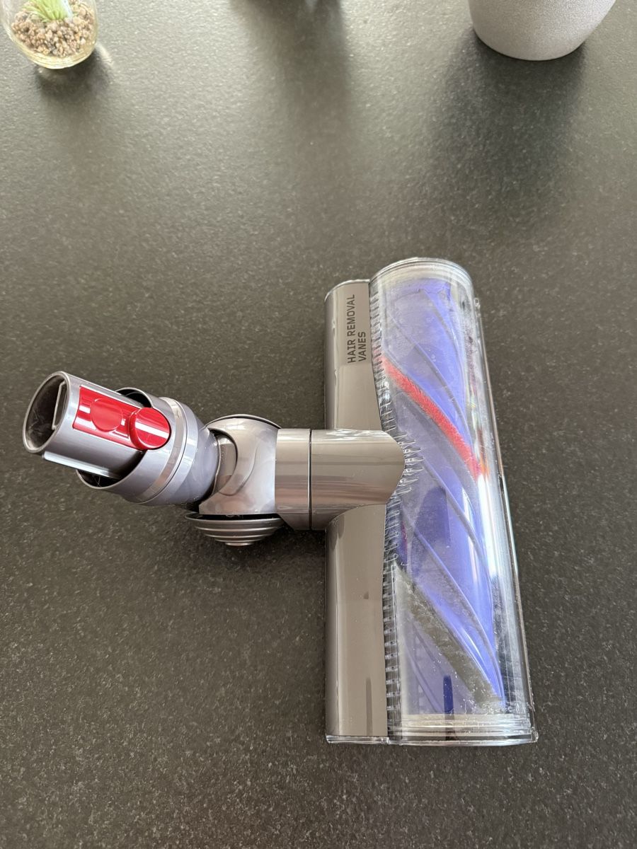 Dyson Aspirapolveri & Accessori: Dyson V12 Bodendüse – Usato da Pratteln venduto da Nemesis82 2