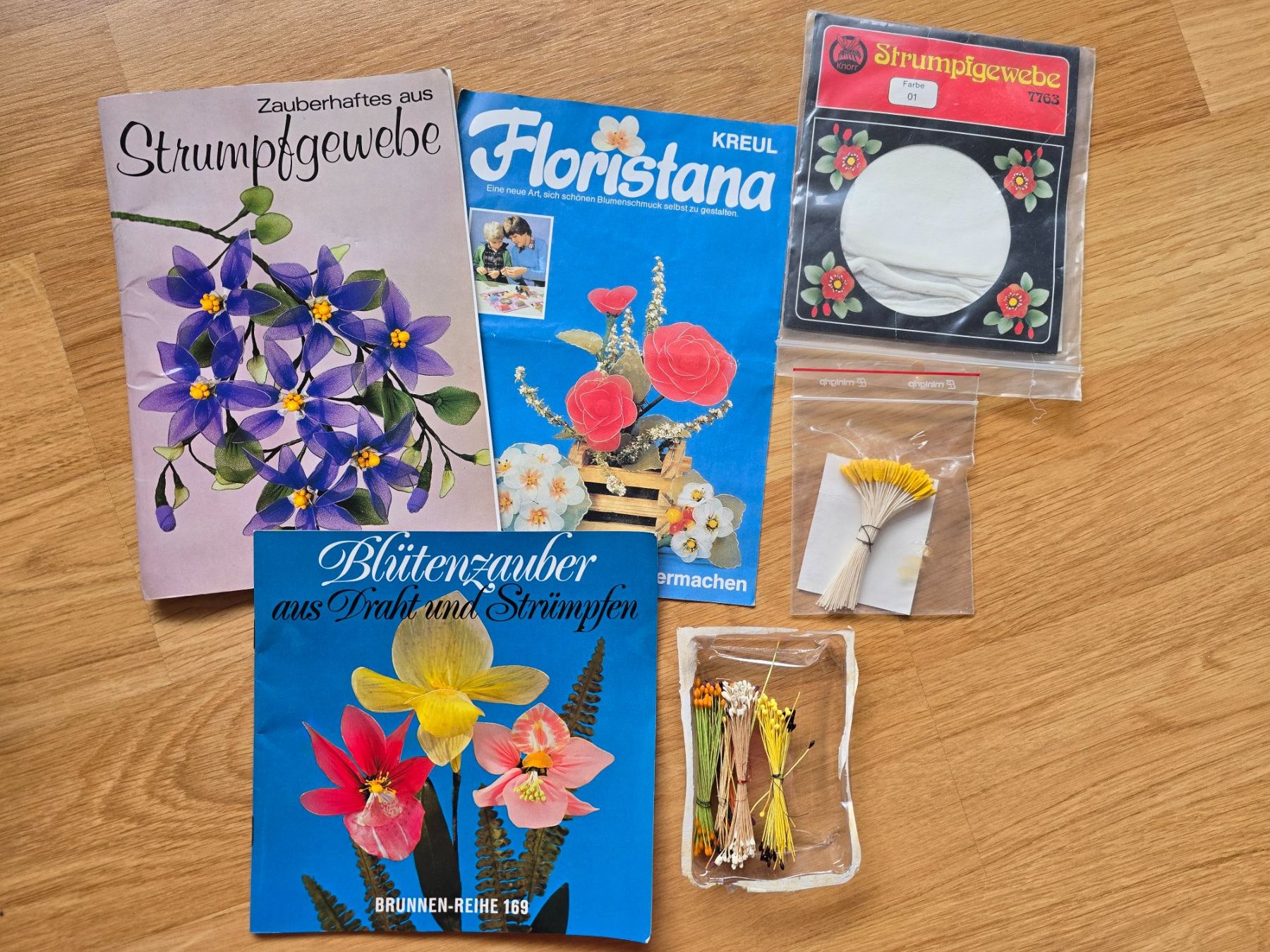 Kits de loisir créatif: Bastelset Blumenmachen, Strumpfblumen, Blütenstempel – D'occasion à Büttikon AG par Amineah