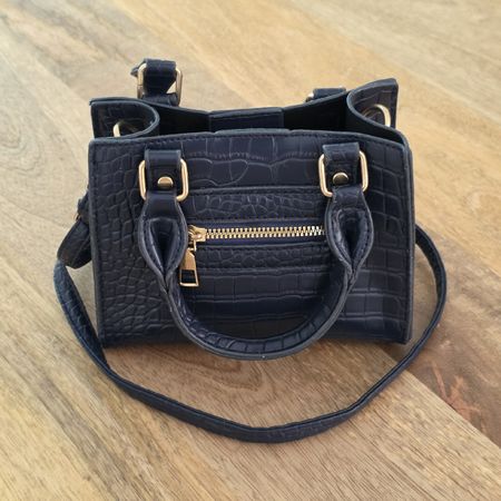Handtasche dunkelblau Krokodiloptik kleiner Zustand neu