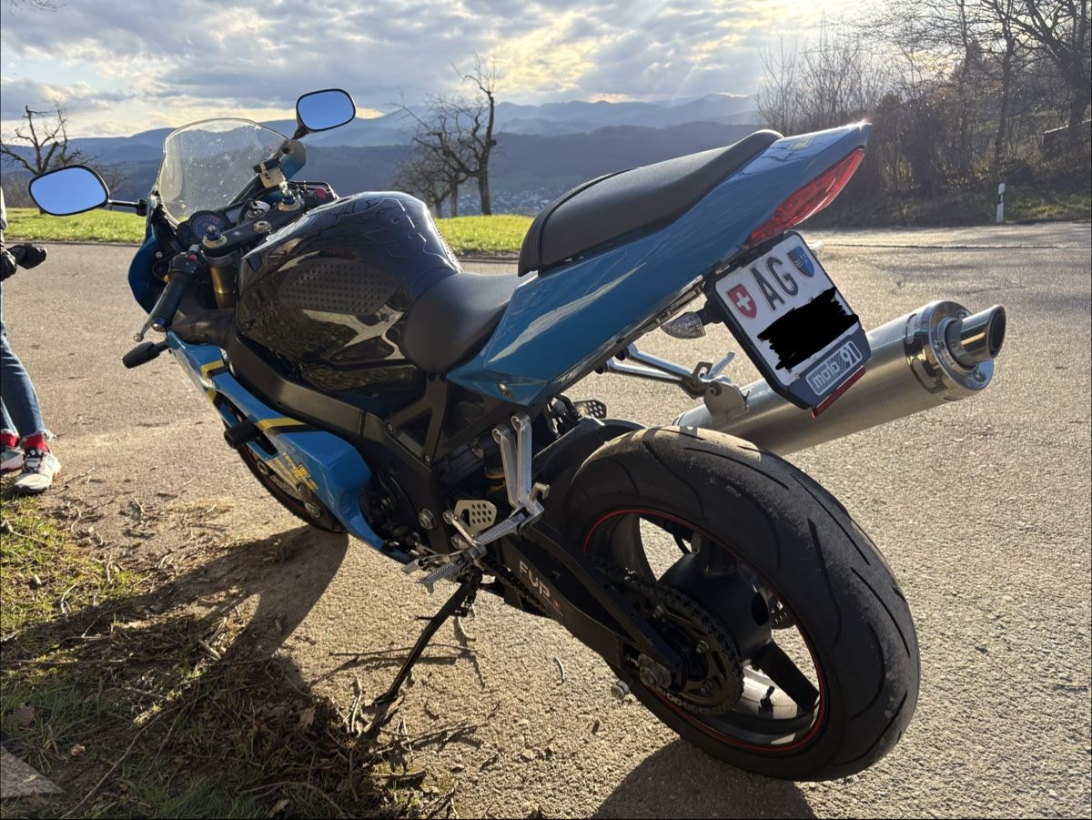 Suzuki Strada: Suzuki GSX-R 750 K5 – Usato da Magden venduto da bazzabob 3