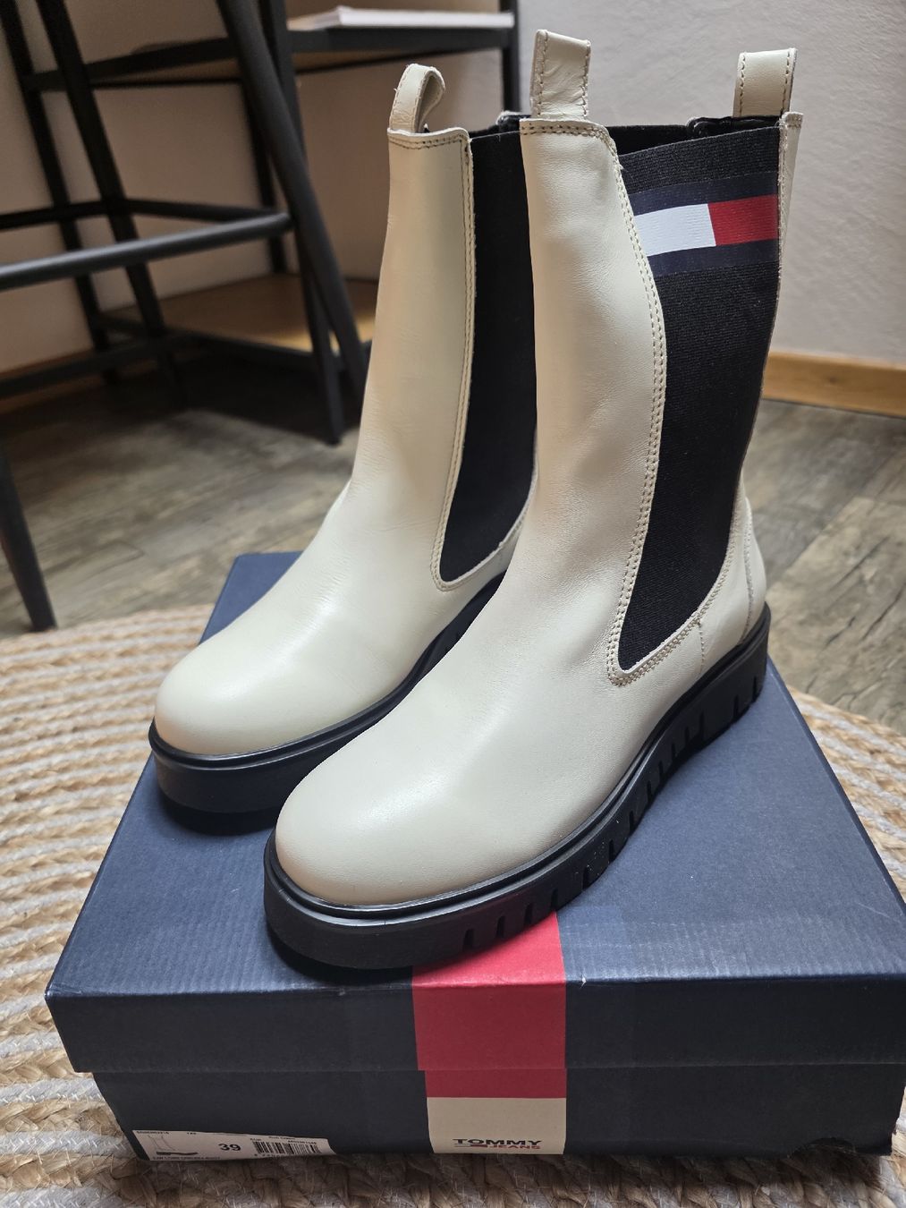 Tommy Hilfiger Damenschuhe: Tommy Jeans Stiefeletten – Neu und originalverpackt aus Zernez von mol_hd6r 3