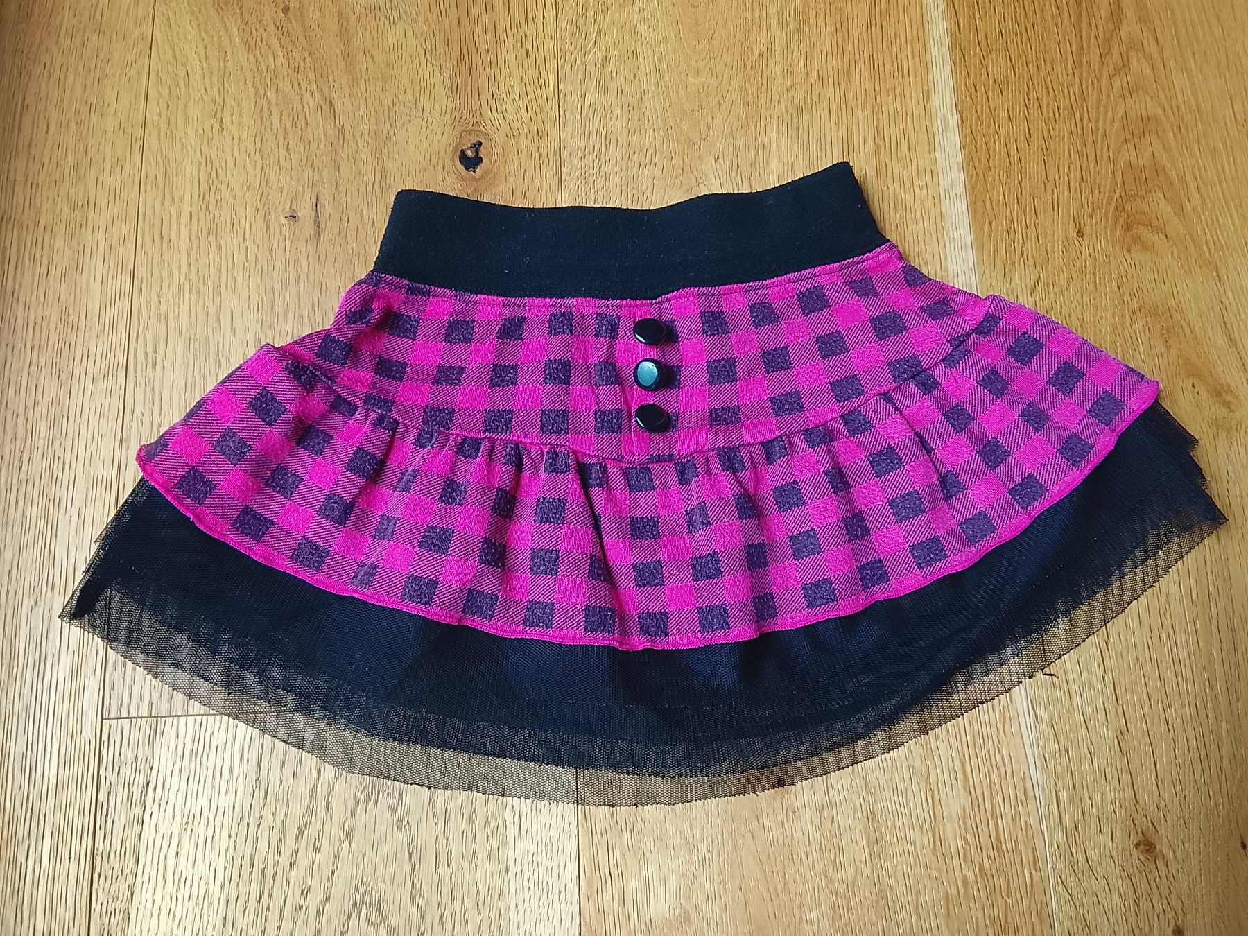 Vestiti & Gonne: Rock Gr.100cm – Usato da St. Gallen venduto da Fluros