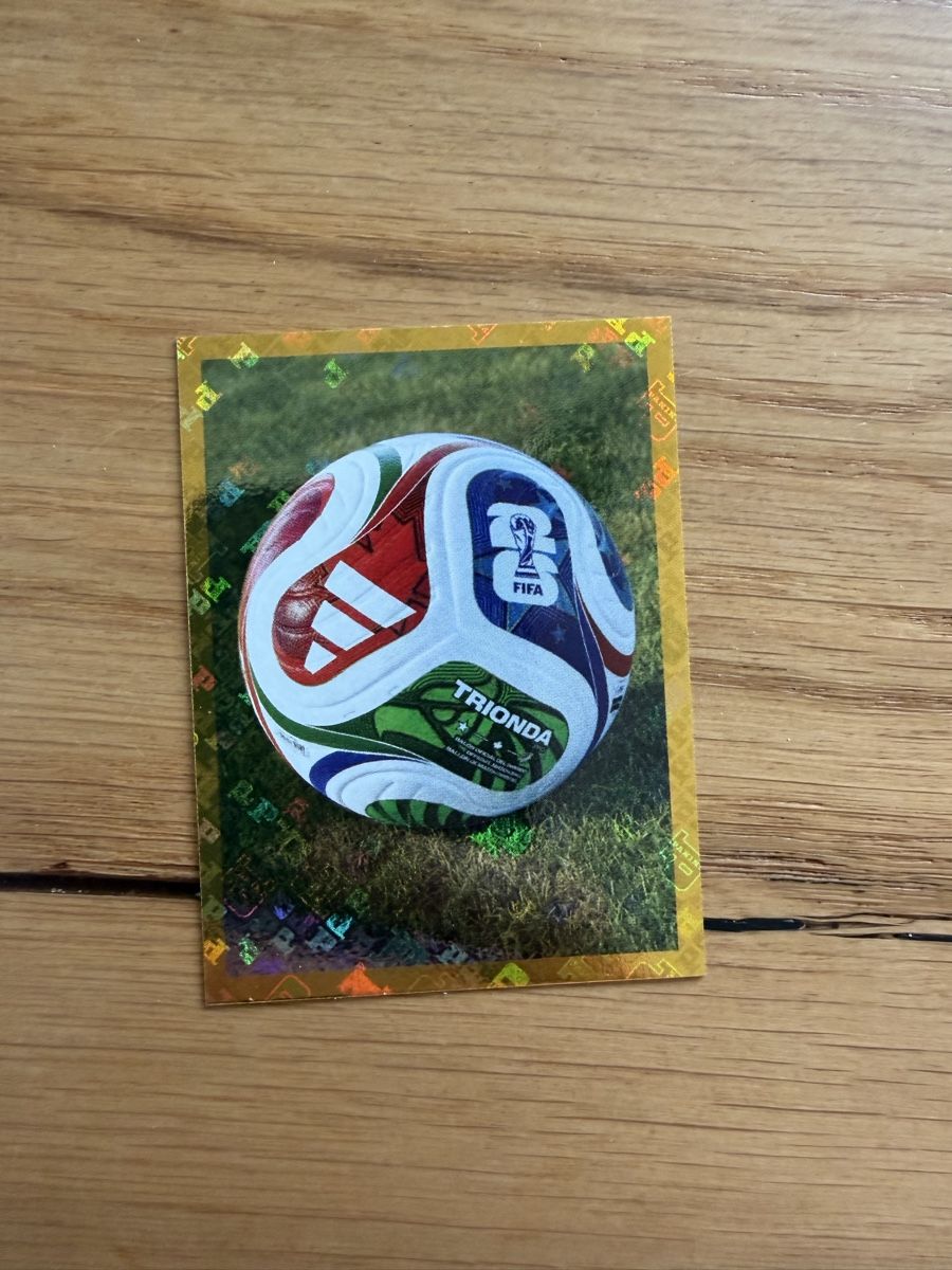 Panini Cartes à collectionner: Panini FWC 5 – Neuf avec emballage d'origine à Lussy FR par ExpressWine