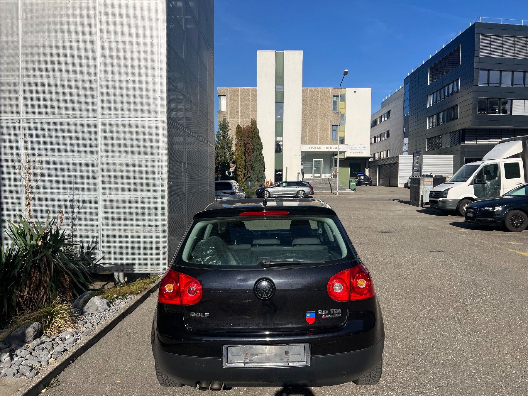 VW Automobili: VW GOLF 2.0TDI 4MOTION AB MFK 1.Hand – Usato da Lichtensteig venduto da elektronik-service 9