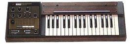 KORG M-500 Vintage analog synth à réparer sur quelques sons