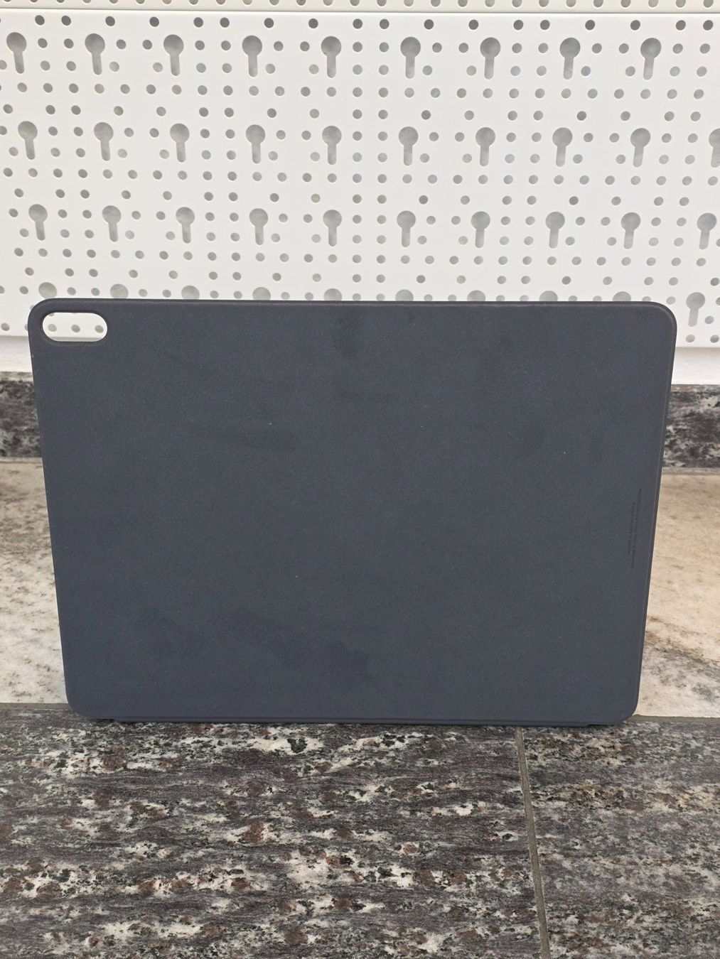 Apple Covers & Borse: Apple Smart Folio für das iPad Air 13 – Usato da Zürich venduto da Miscellaneous_ 2