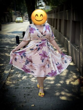 Elegantes Kleid Gr. 44 – neu & ungetragen