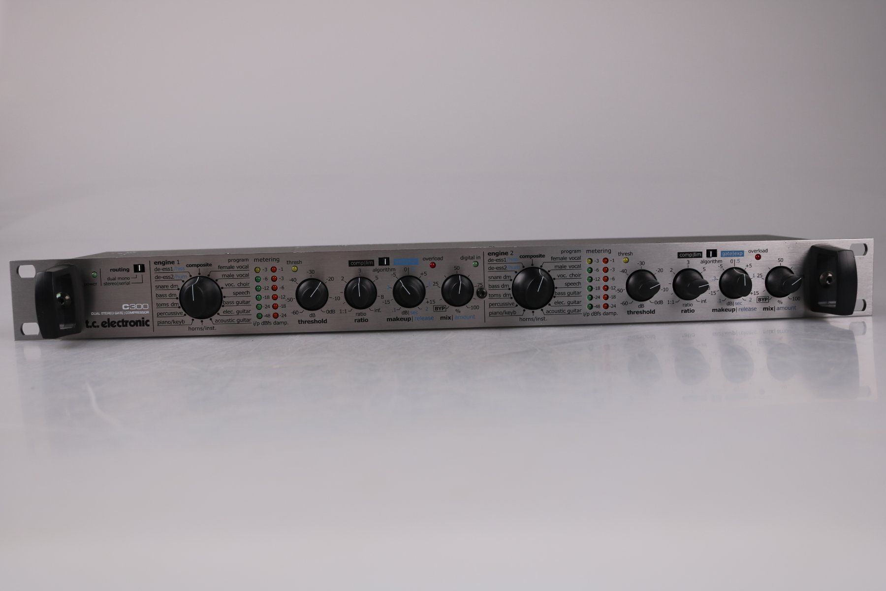 TC Electronic Equalizzatori: TC Electronic C300 Dual Stereo Gate Studio Kompressor – Nuovo (secondo la descrizione) da Volketswil venduto da brockipfannenstil 2