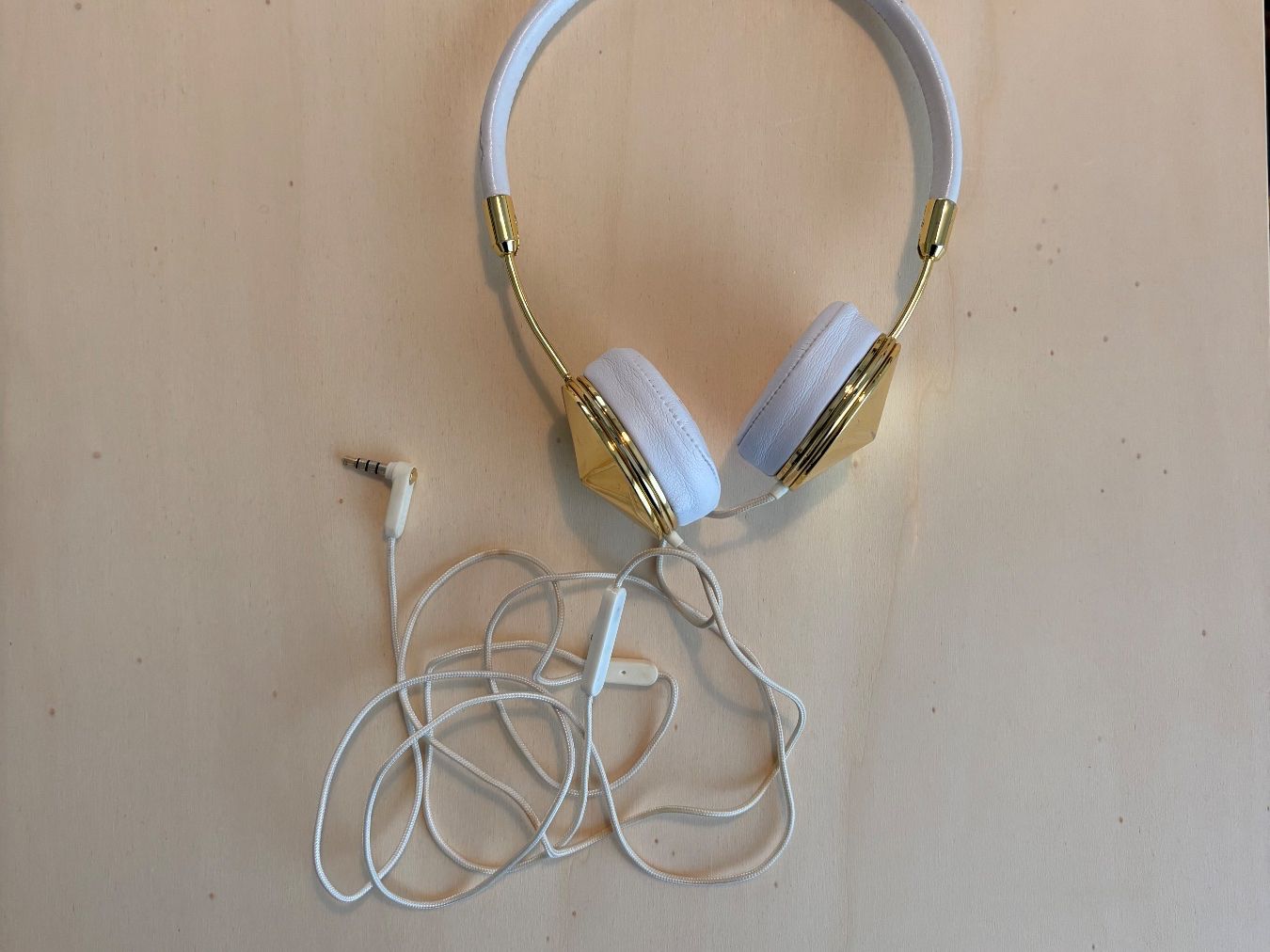 Cuffie: Kopfhörer mit Kabel von FRENDS – Usato da Bern venduto da Pepper21