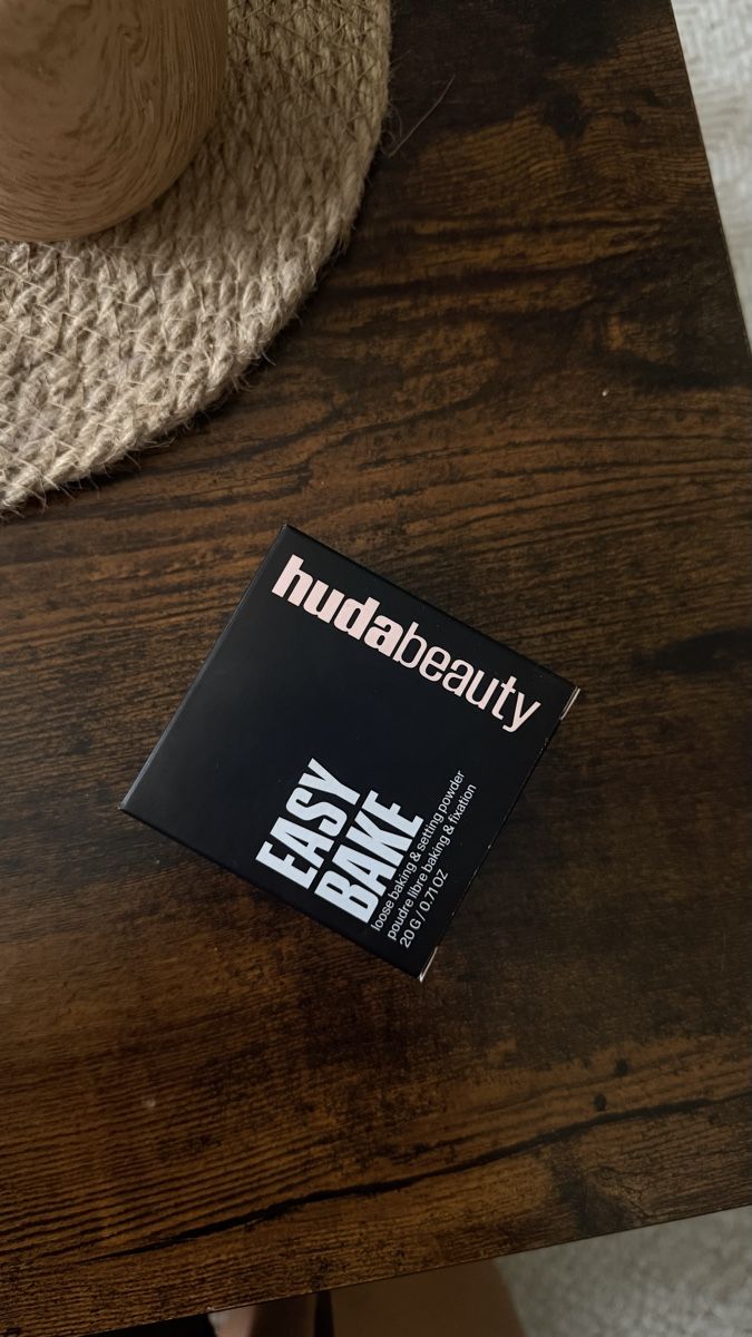 Make-up: Neu Easy Bake Hudabeauty – Nuovo (secondo la descrizione) da Wallisellen venduto da ale_277q