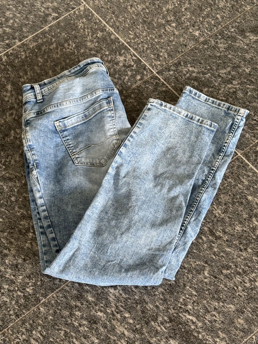 Cecil Jeans: Jeans DENIM / Cecil / blau / Gr. 32 – Gebraucht aus Morschach von jeanhenrifabre