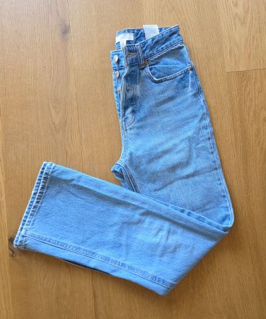 Lässige Jeanshose von "H&M" Gr 32