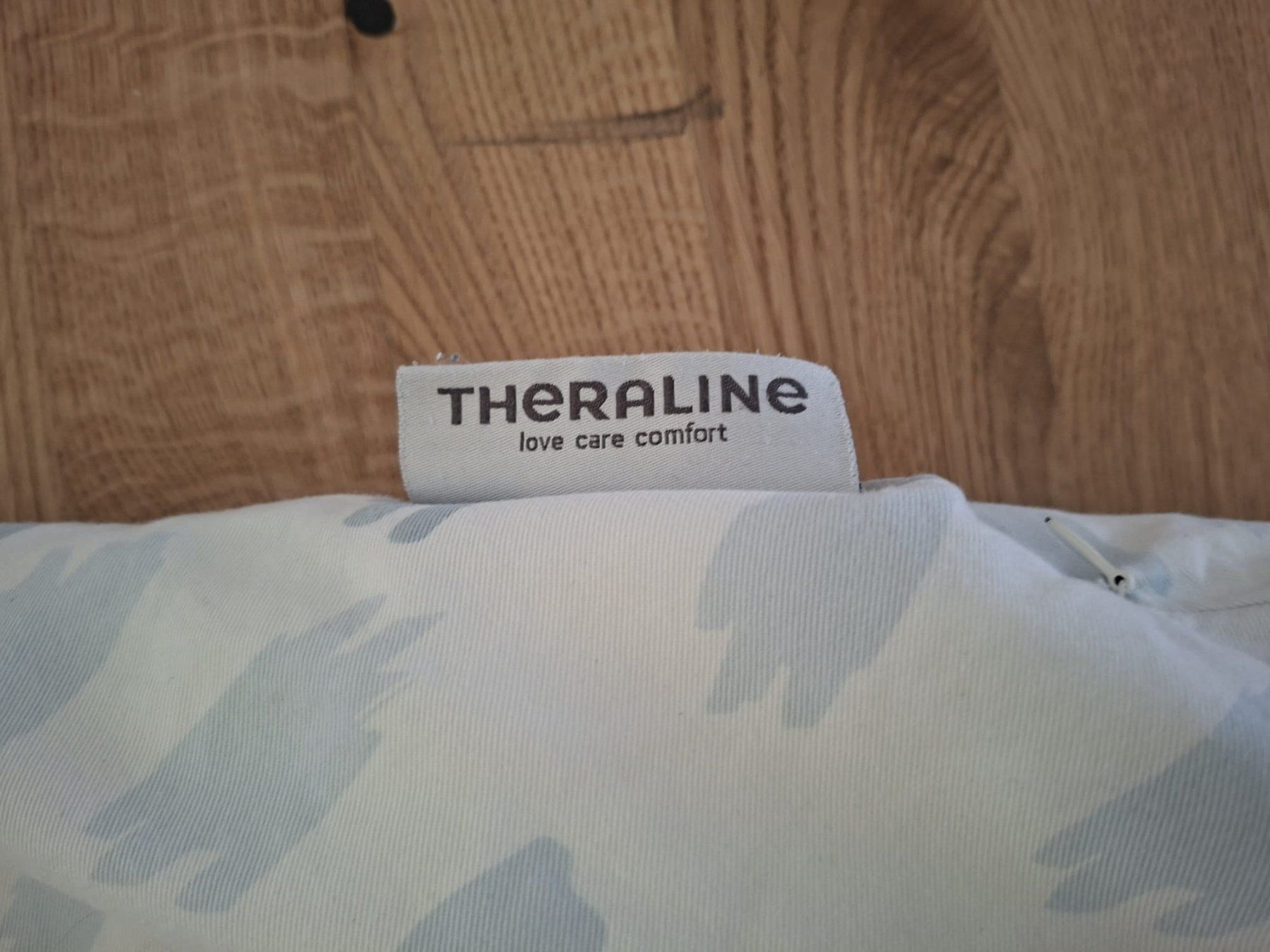 Theraline Cuscini: Theraline Stillkissen mit Hülle – Usato da Zürich venduto da Jo.Be. 2