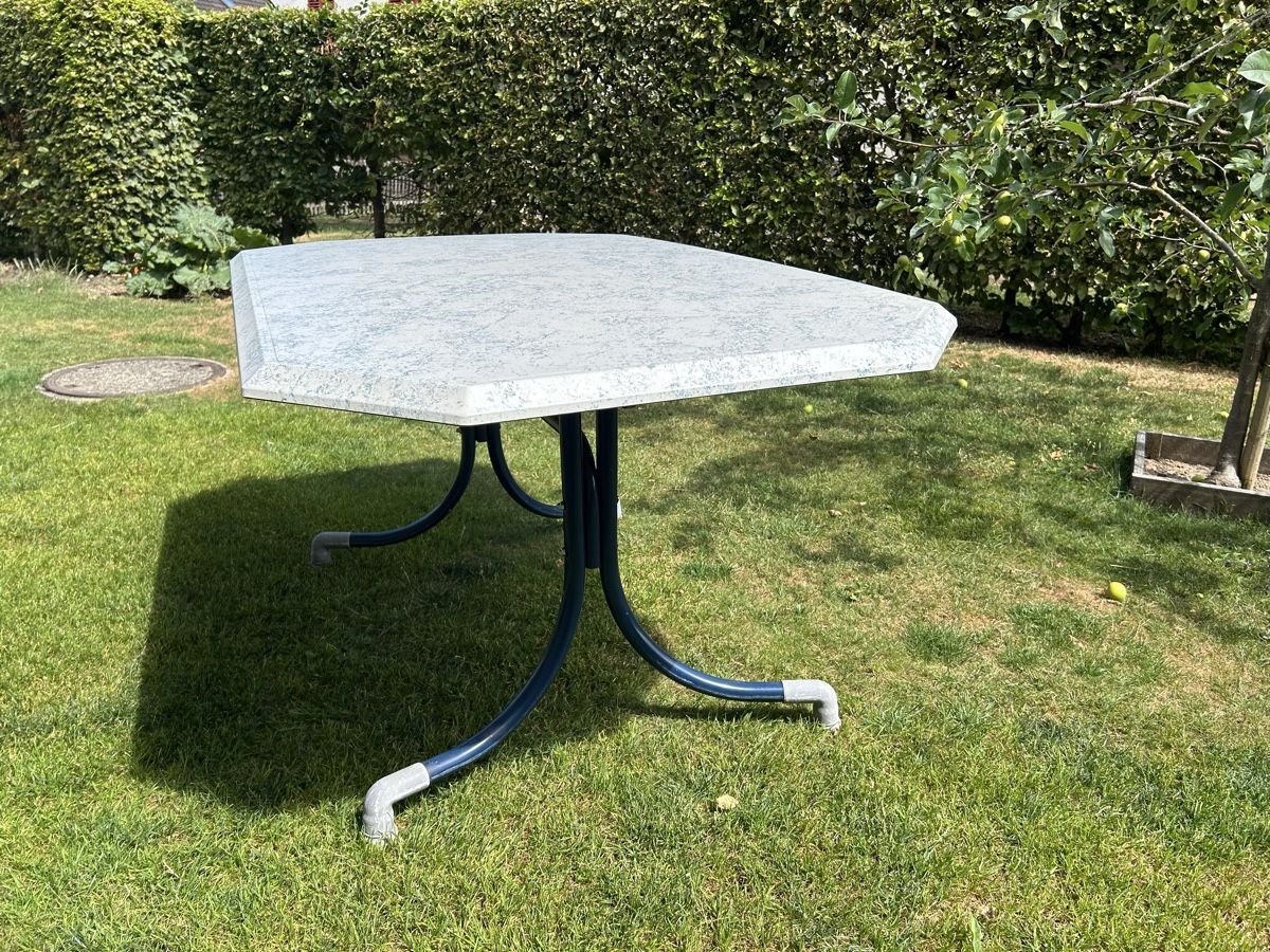 Tische: Garten- Klapptisch ab 1 Fr.  – Gebraucht aus Weinfelden von Migsu 1