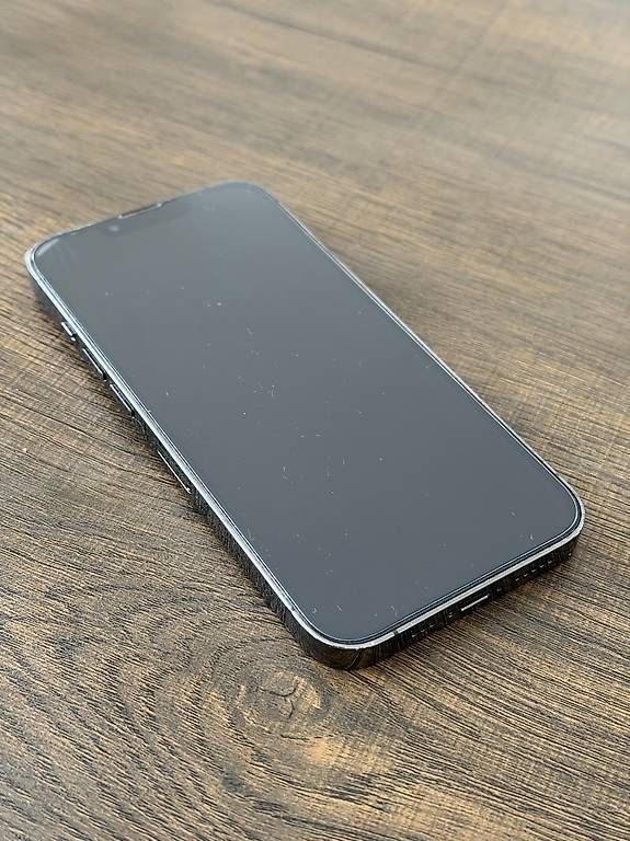 Portables: Iphone 13 Pro 128GB schwarz – D'occasion à Reinach AG par Tt32056