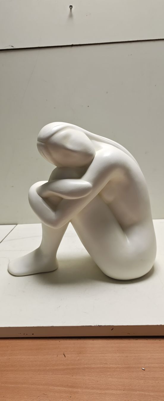 Sculture & Statue: Frauenfigur eventuell Keramik.(nov845) – Usato da Künten venduto da Schnaepplihuus