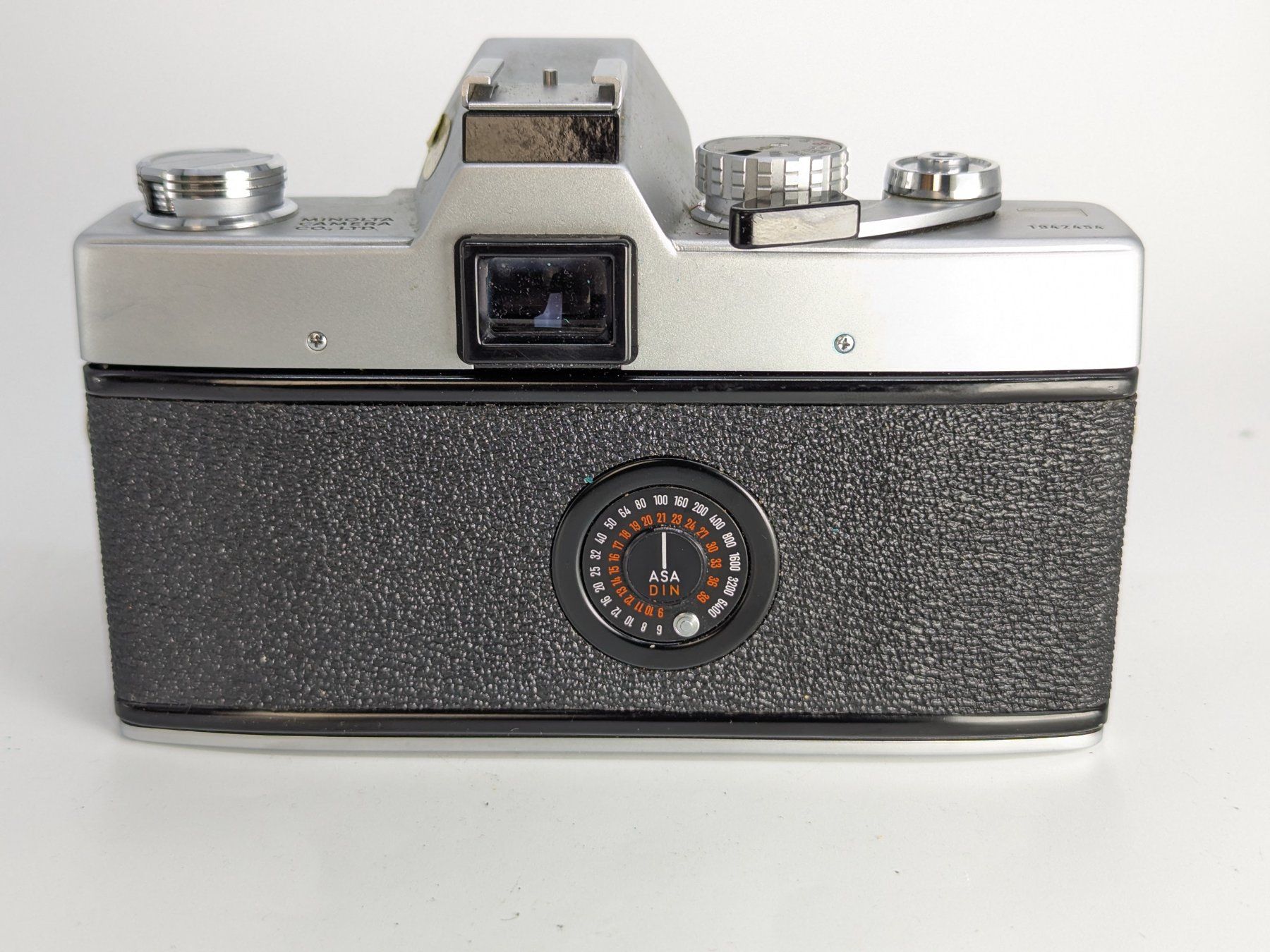 Minolta Fotocamera: Minolta SRT101 mit Objektiv – Usato da Bischofszell venduto da Blende2 6