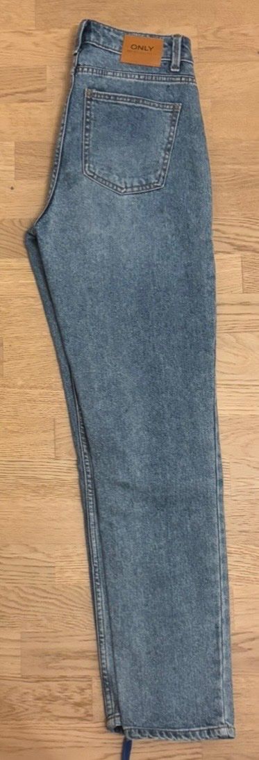 Only Jeans: Jeans Only Straight – Neuf (Voir description) à Nyon par liz_ss6g 2