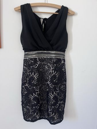 Robe noire dentelle chic été fête soirée T.36/38 S/M jamais 