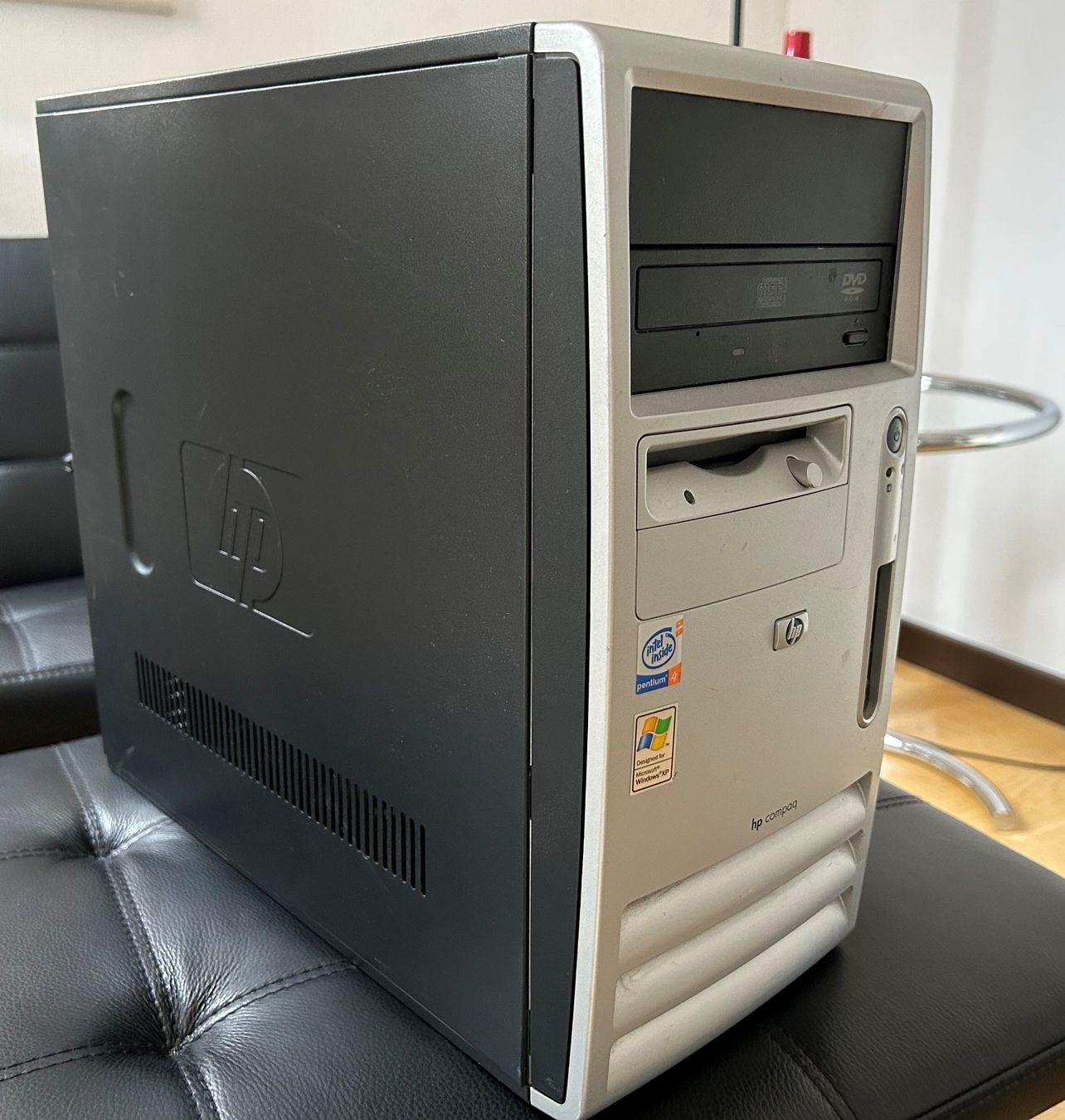 Hewlett Packard PCs: HP Compaq d330 uT /Windows XP pro – Gebraucht aus Wil SG von
