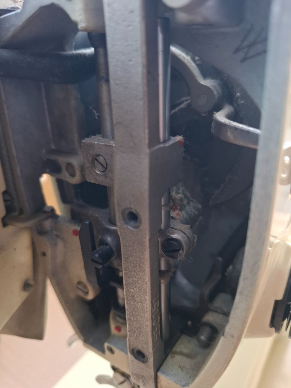 Bernina Nähmaschinen: Gepflegte alte Bernina Nähmaschine – Gebraucht aus Weggis von Jhmathis 5