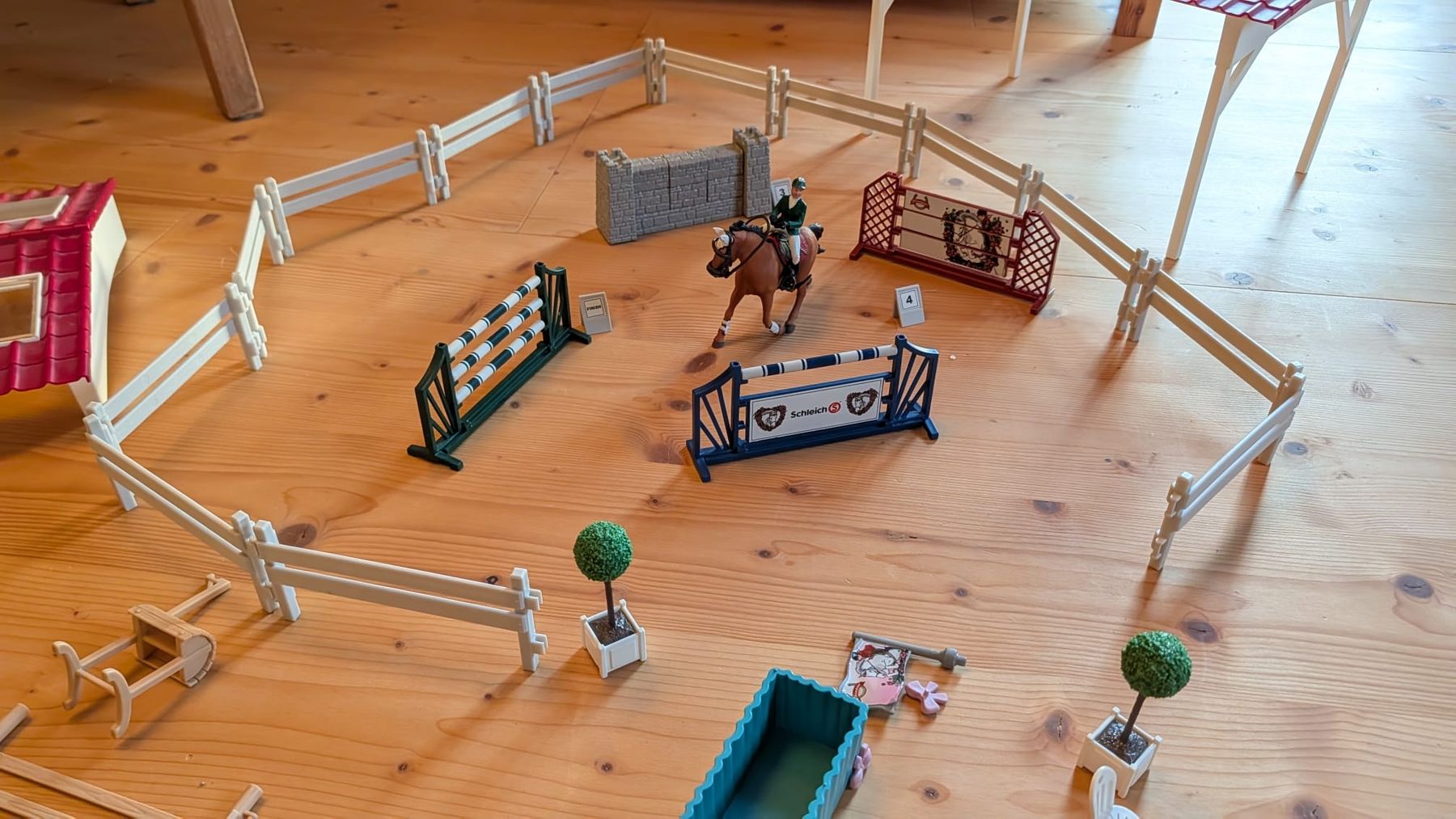 Schleich Giocattoli: XXL Paket Schleich Reiterhof – Usato da Lenzburg venduto da chriggiesmalls 9
