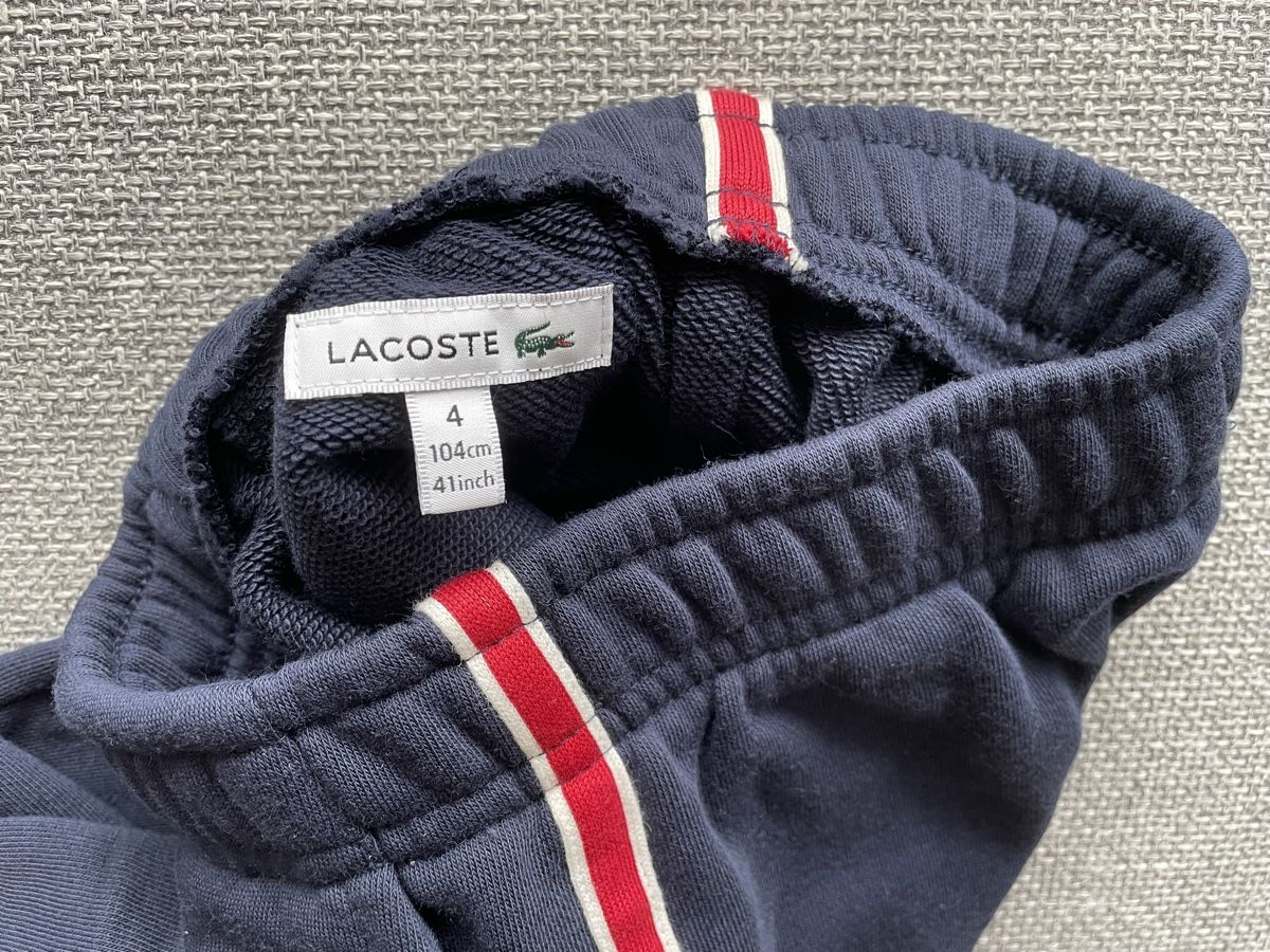 Lacoste Lotti & Set di vestiti: Lacoste 2-piece set boy 4Y 104cm – Usato da Lausanne venduto da Jarosz 3