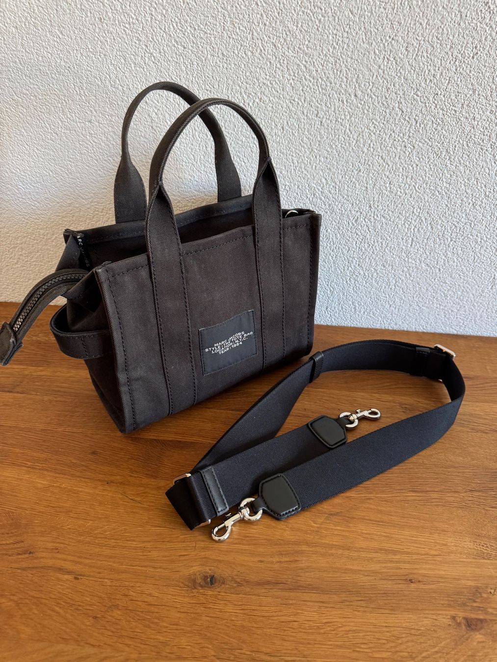 Marc Jacobs Borse da donna: Marc Jacobs The Tote Bag Mini, Schwarz Stoff – Usato da Frauenfeld venduto da guli11 5