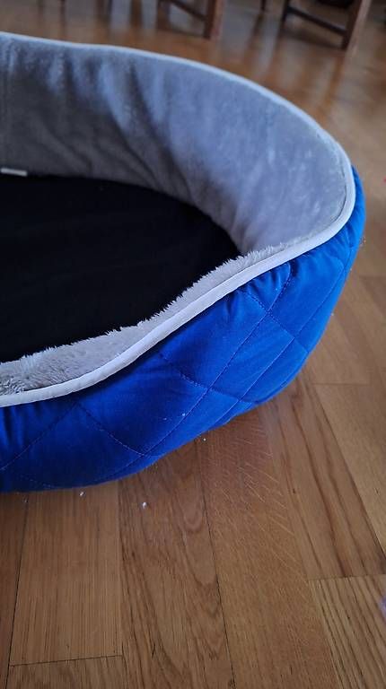 Liege- & Schlafplätze: Hundebett – Gebraucht aus Küsnacht ZH von Mappel 1