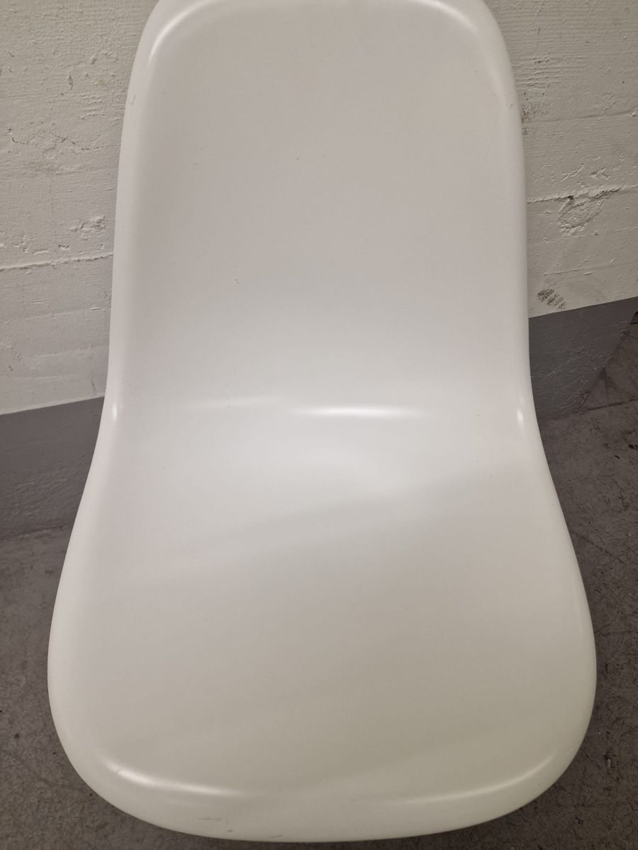 Stühle: Vintage Stuhl Weiss – Gebraucht aus Zürich von Vintage-1993 3