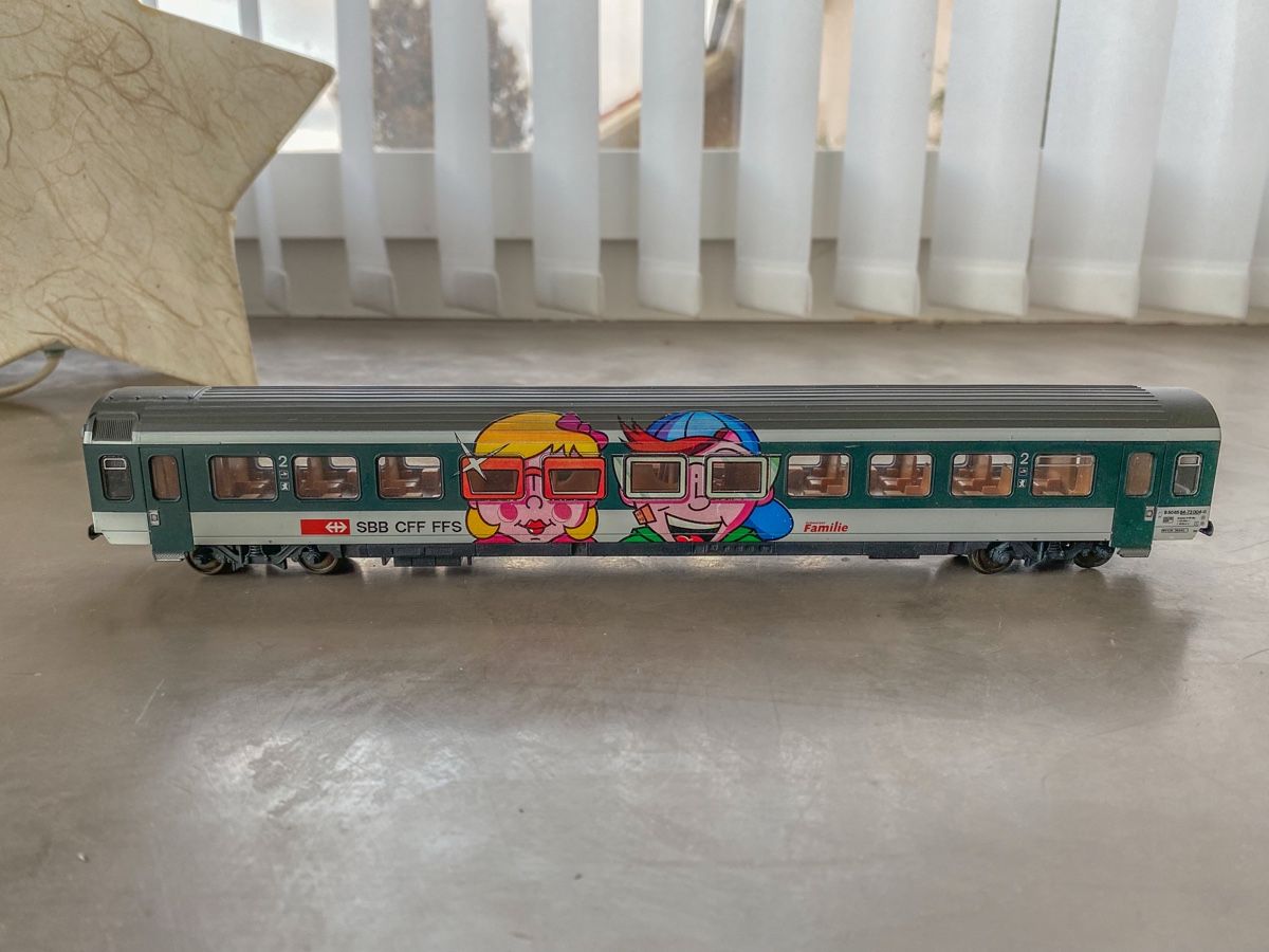 Roco Modellini di ferrovie: Roco EW IV famille – Usato da Font venduto da TrainspottersuisseHo 1