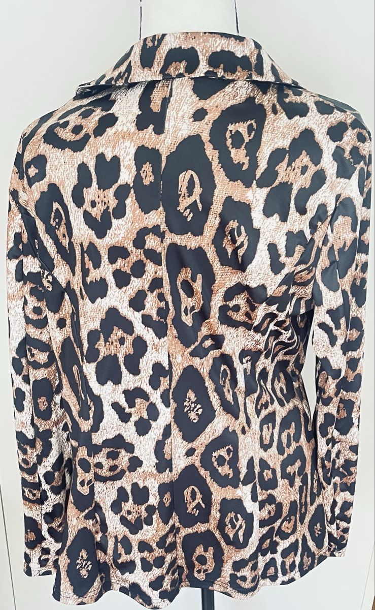 Jacken: Schicker Damen Blazer Leopardenmuster Grösse M – Neu (gemäss Beschreibung) aus Gränichen von RetoLexi 2