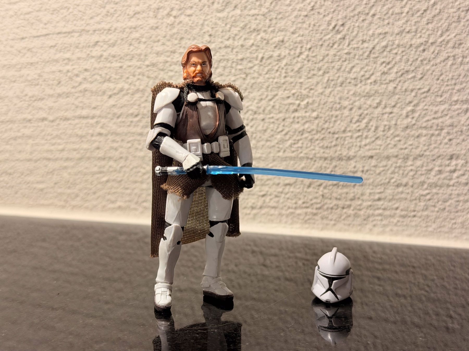 Hasbro Figuren: Hasbro Star Wars Clone Wars Obi-Wan Kenobi in Clone Armor – Gebraucht aus Reinach BL von Graphix 1