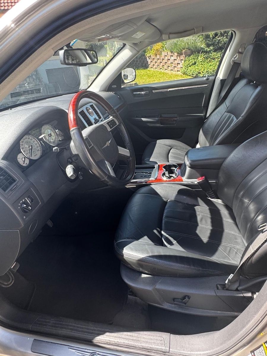 Chrysler Autos: Chrysler 300c 3.5l – Gebraucht aus Wiedlisbach von lim_hgb9 6